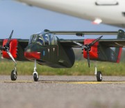 OV-10 Bronco nach Plan gebaut